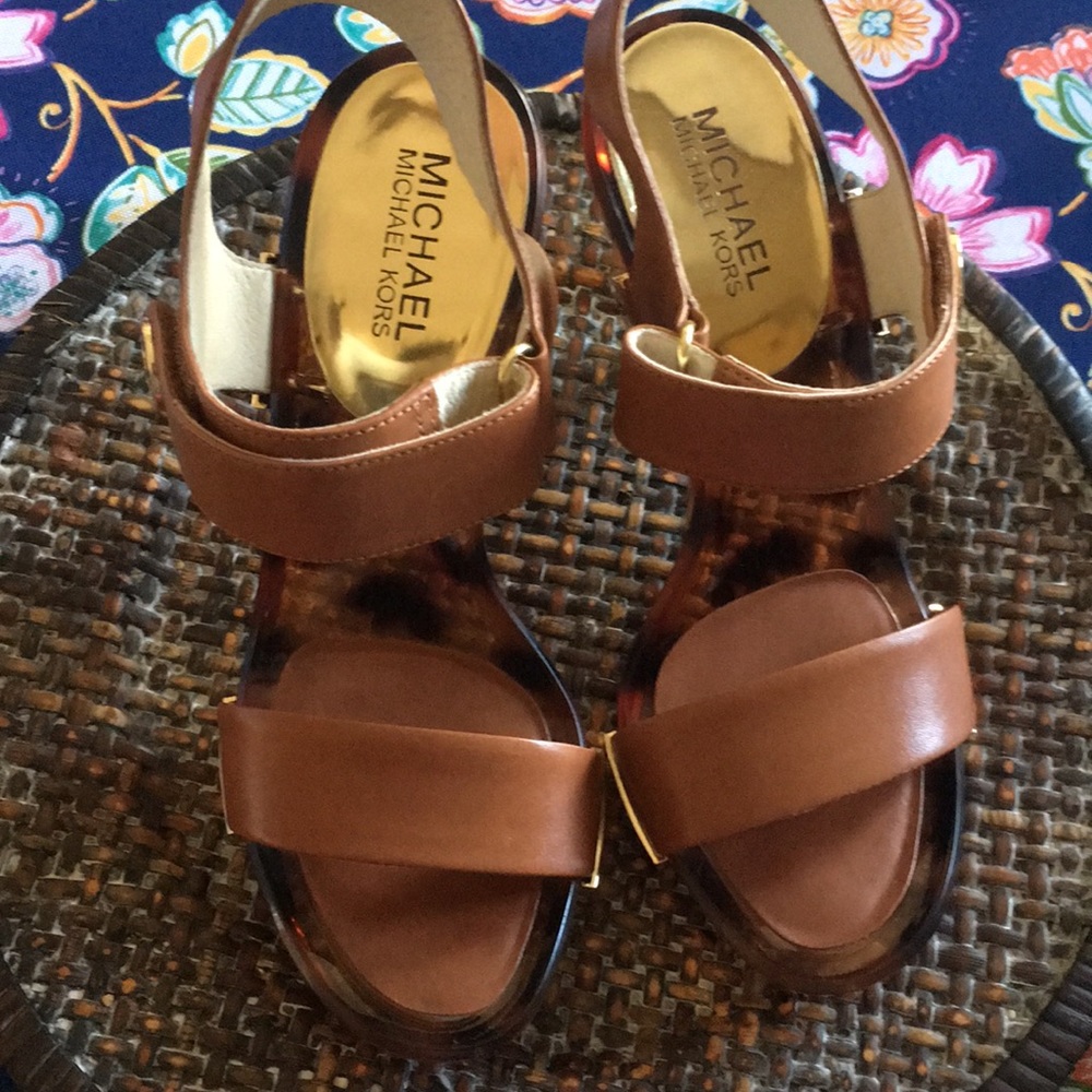 Michael Kors Heels size 6 brand new.